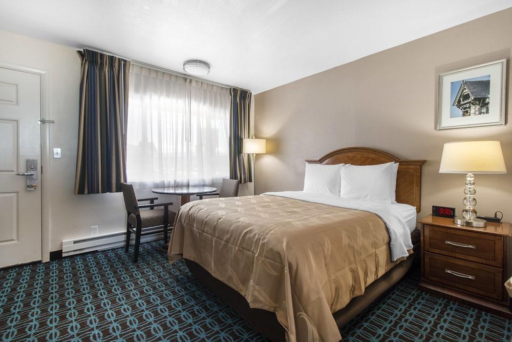 Ramada Bayside Inn & Suites 尤里卡 外观 照片