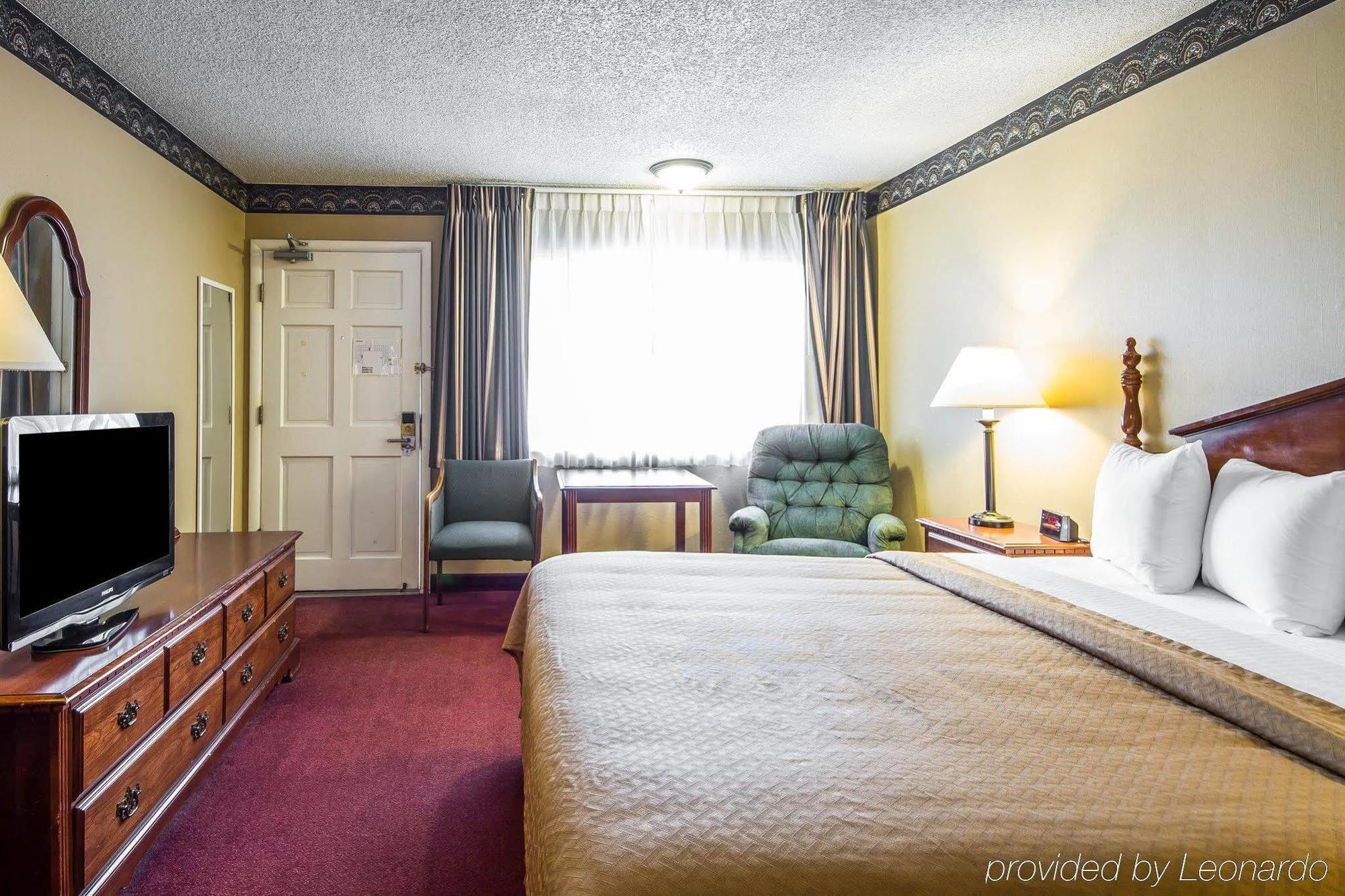 Ramada Bayside Inn & Suites 尤里卡 外观 照片